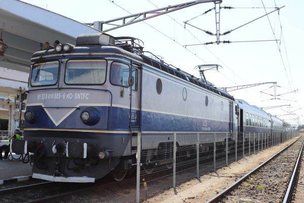 Ministrul Transporturilor anunţă Modernizarea a 19 locomotive de 5100 kW va fi finalizată înainte de termen
